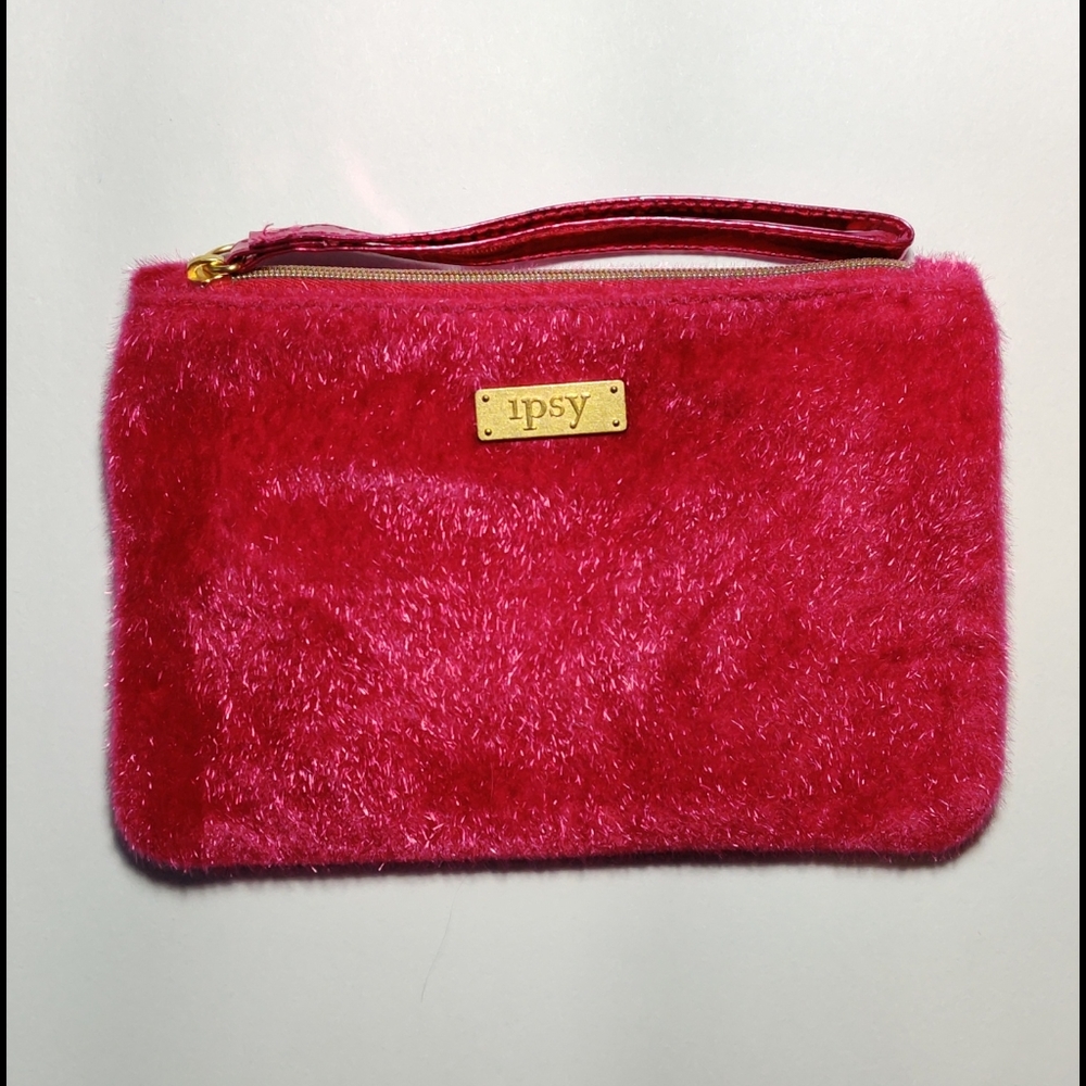 ❤️NWOT Ipsy Wristlet (🆓 with $10+ purchase)
